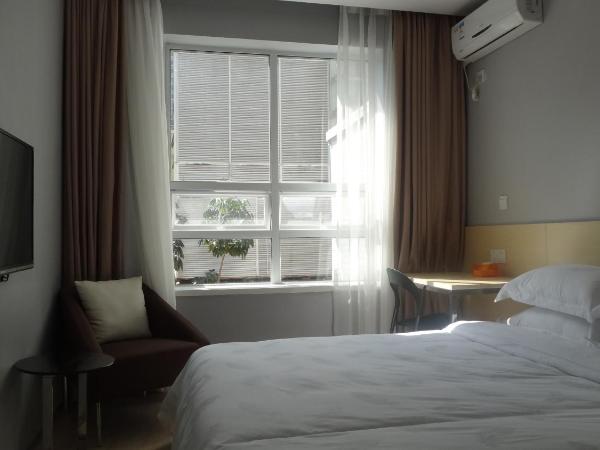 Colour Inn - She Kou Branch : photo 4 de la chambre chambre lit queen-size deluxe