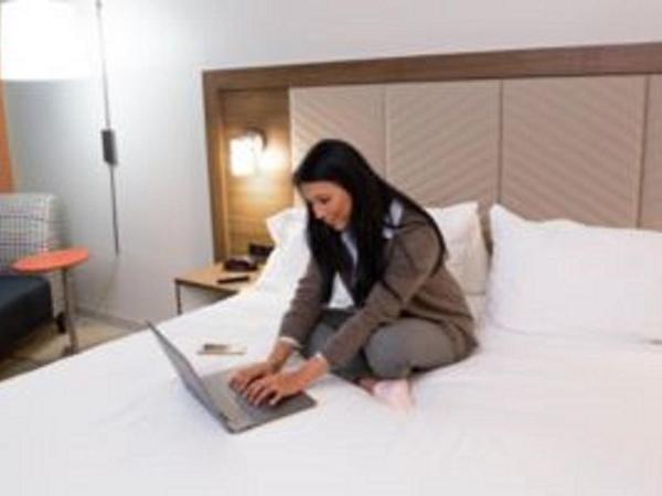 Holiday Inn Express Pune Pimpri, an IHG Hotel : photo 2 de la chambre chambre standard