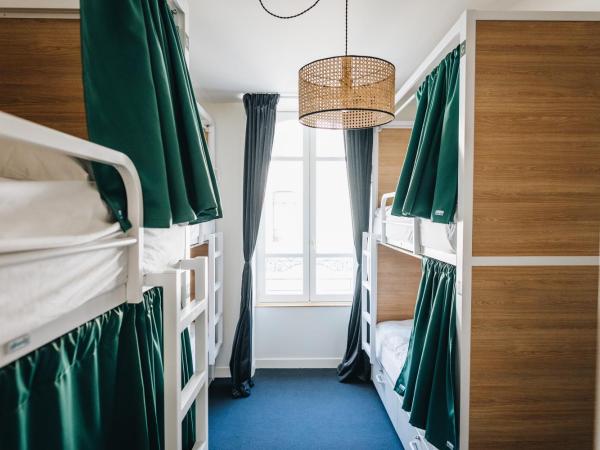 Les Chouettes Hostel : photo 4 de la chambre lit dans dortoir mixte de 10 lits