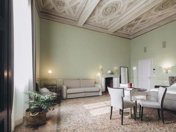Gregorini Bingham Art Luxury Suites : photo 8 de la chambre suite familiale