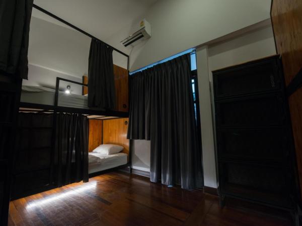 4SHARE Hostel : photo 6 de la chambre lit superposé dans dortoir mixte