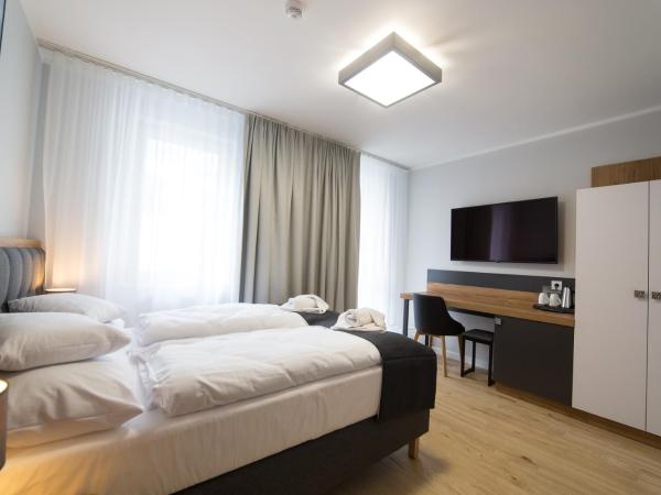 Villa Aura : photo 4 de la chambre chambre double avec balcon