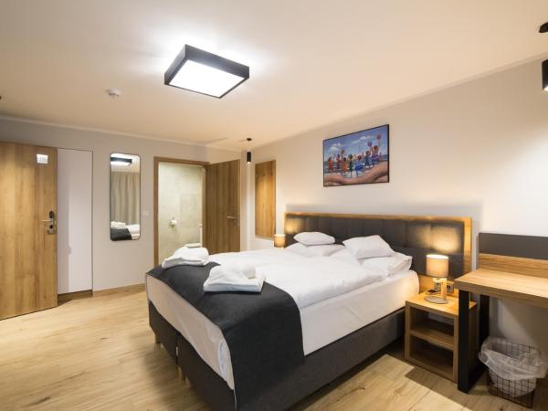 Villa Aura : photo 1 de la chambre chambre familiale avec terrasse