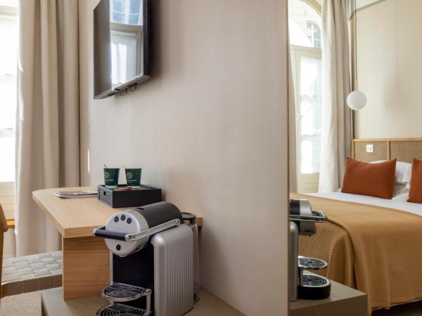 Hôtel Joe M : photo 2 de la chambre chambre double ou lits jumeaux supérieure avec balcon