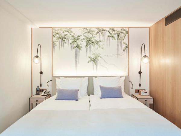 Storchen Zürich - Lifestyle boutique Hotel : photo 6 de la chambre suite familiale citadine avec 2 chambres