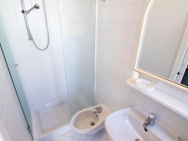 HOTEL ADRIA BEACH : photo 4 de la chambre chambre simple - vue sur mer