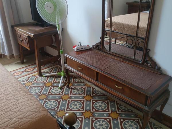 I Colori del Mercato : photo 7 de la chambre chambre double avec salle de bains commune