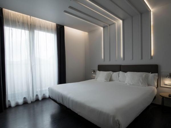 Hotel Lux Santiago : photo 5 de la chambre chambre double ou lits jumeaux