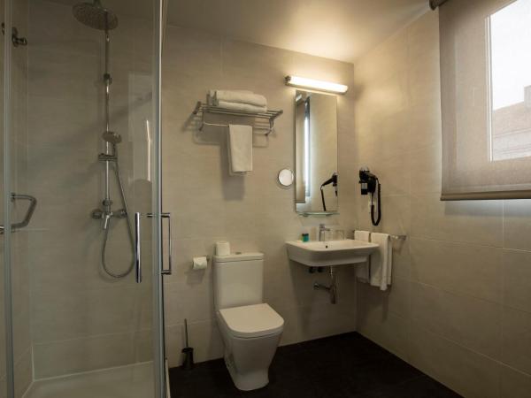 Hotel Lux Santiago : photo 8 de la chambre chambre double ou lits jumeaux