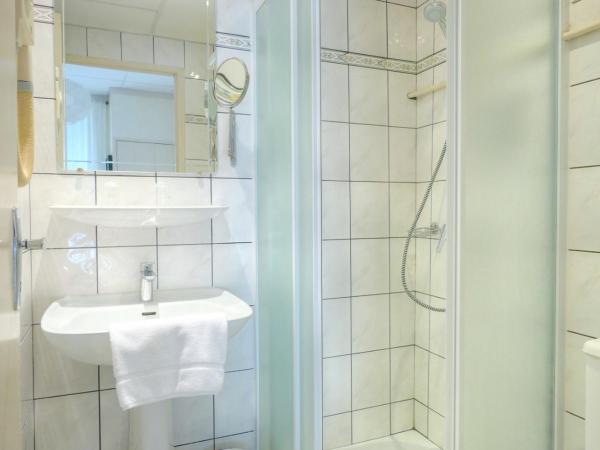 Logis hôtel restaurant de Provence : photo 1 de la chambre chambre double ou lits jumeaux