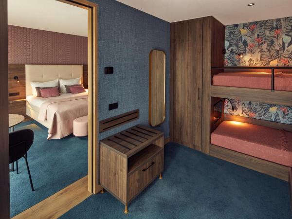 Van der Valk Hotel Haarlem : photo 2 de la chambre chambre familiale deluxe (6 personnes)