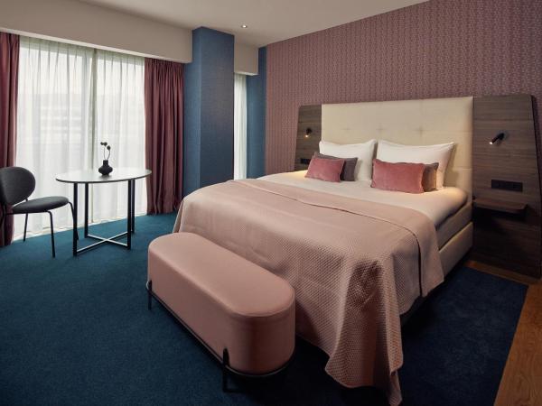 Van der Valk Hotel Haarlem : photo 3 de la chambre chambre familiale deluxe (6 personnes)