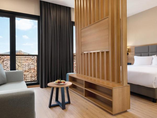 Tryp by Wyndham Istanbul Atasehir : photo 1 de la chambre chambre lit king-size premium
