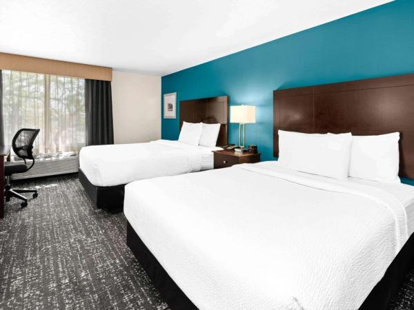 La Quinta by Wyndham Portland NW : photo 1 de la chambre chambre deluxe avec 2 lits queen-size