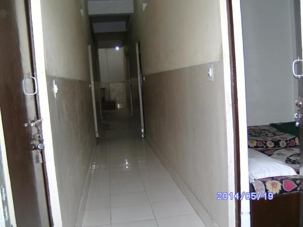 Agra Paying Guest House : photo 1 de la chambre chambre deluxe double ou lits jumeaux