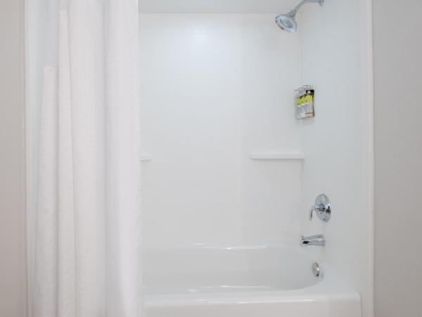 Holiday Inn Express & Suites - Nearest Universal Orlando, an IHG Hotel : photo 1 de la chambre suite lit king-size – non-fumeurs
