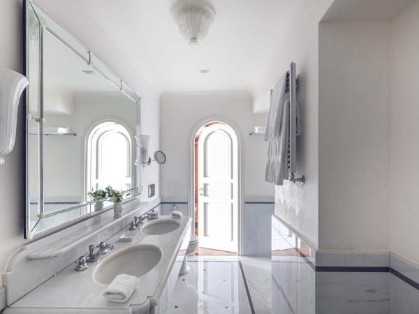 Grand Hotel Timeo, A Belmond Hotel, Taormina : photo 10 de la chambre suite junior premium avec terrasse - vue sur mer