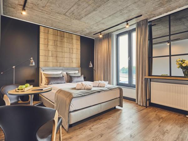 The Bridge Suites Hotel : photo 1 de la chambre chambre supérieure - vue sur rivière