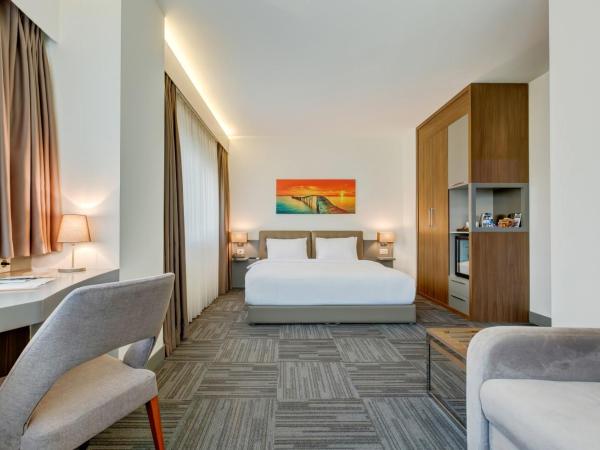 Plus Hotel Bostanci Atasehir : photo 3 de la chambre chambre double ou lits jumeaux supérieure