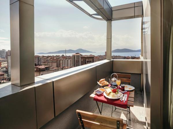 Plus Hotel Bostanci Atasehir : photo 2 de la chambre chambre double ou lits jumeaux exécutive