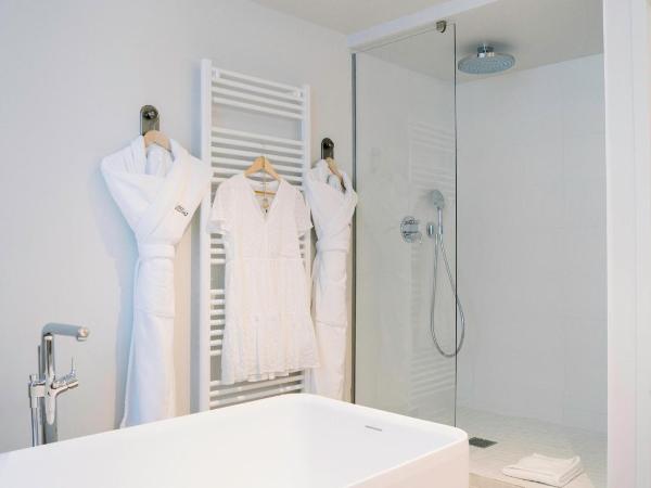 Château L'Hospitalet Wine Resort Beach & Spa : photo 6 de la chambre suite du château