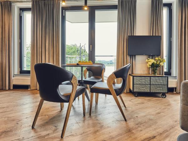 The Bridge Suites Hotel : photo 5 de la chambre corner room with river view