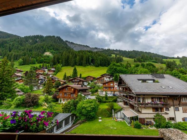 Chalet-Hotel Beau-Site : photo 7 de la chambre suite junior avec balcon