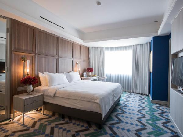 Java Paragon Hotel & Residences : photo 1 de la chambre deluxe king premier