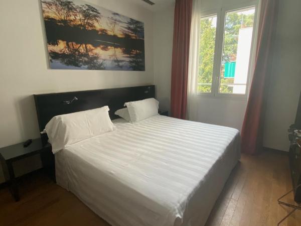 Card International Hotel : photo 1 de la chambre chambre double supérieure