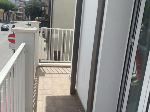 Card International Hotel : photo 2 de la chambre chambre double standard avec balcon