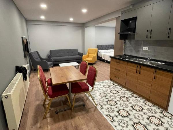 Almina Apartments&Suites : photo 1 de la chambre studio triple standard