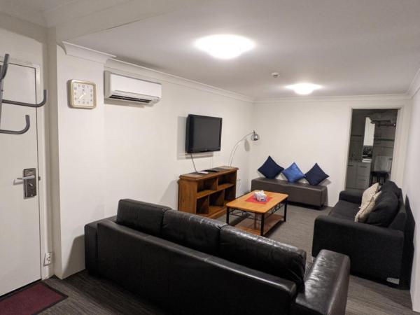 Arena Hotel (formerly Sleep Express Motel) : photo 5 de la chambre suite familiale