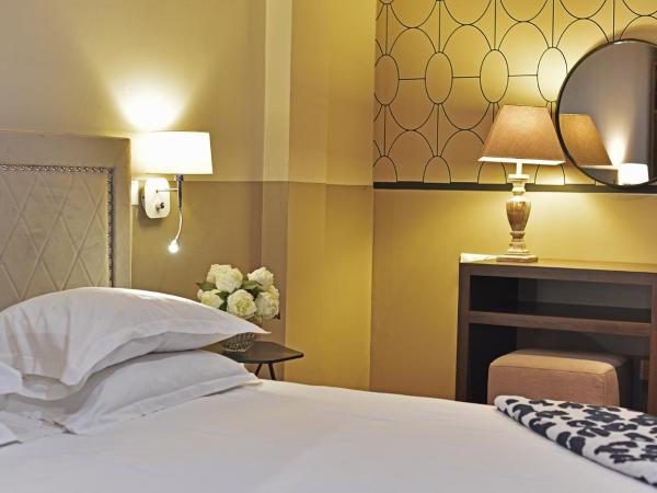 Hotel Restaurant Christophe Colomb : photo 5 de la chambre grande chambre double 