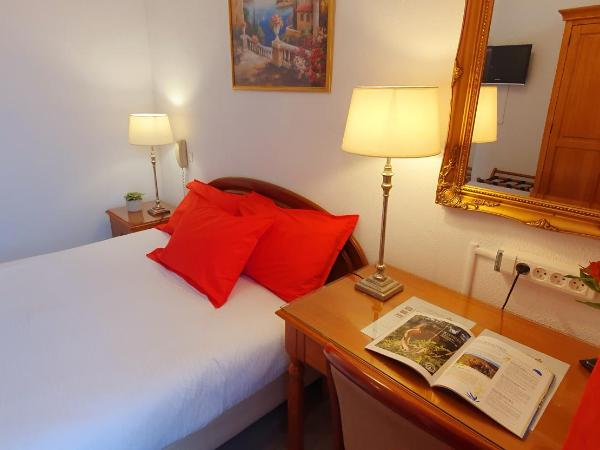 Hôtel Richelieu : photo 3 de la chambre chambre double
