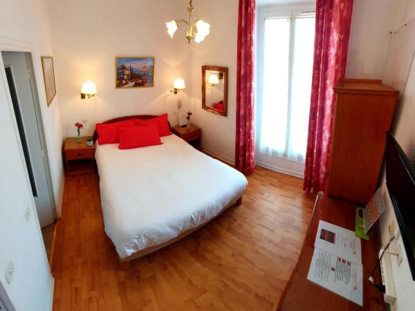 Hôtel Richelieu : photo 3 de la chambre chambre simple