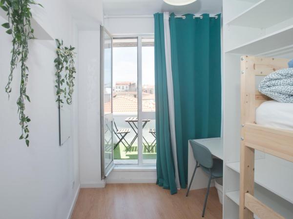 Porto Automatic : photo 2 de la chambre chambre lits jumeaux avec salle de bains commune