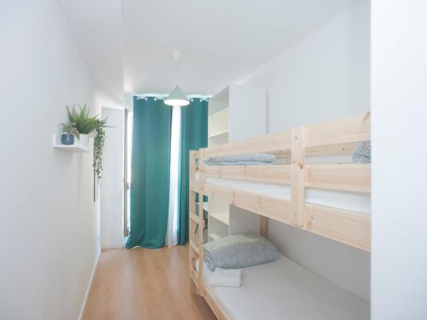 Porto Automatic : photo 1 de la chambre chambre lits jumeaux avec salle de bains commune