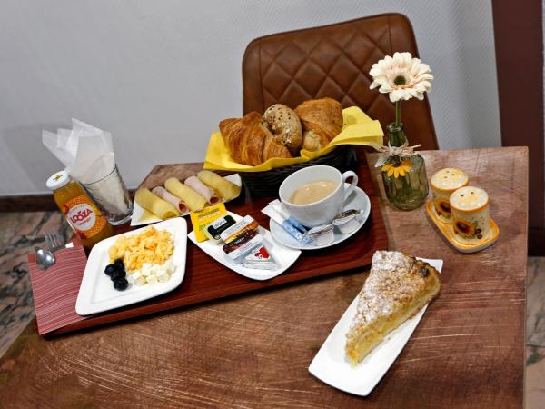 Hotel de France : photo 8 de la chambre chambre triple