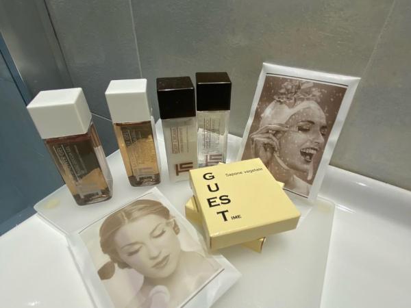 Card International Hotel : photo 7 de la chambre chambre double