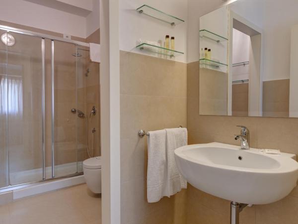 Hotel Parco delle Fontane : photo 9 de la chambre grande chambre double