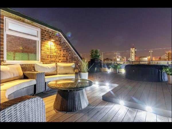 Swan Street Townhouse Hot Tub & Roof Terrace : photo 7 de la chambre appartement