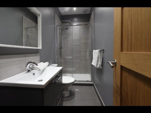 Swan Street Townhouse Hot Tub & Roof Terrace : photo 8 de la chambre appartement