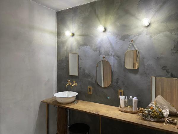 ゲストハウスよるよなか : photo 6 de la chambre lit simple dans dortoir pour femmes