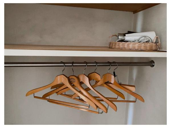 ゲストハウスよるよなか : photo 4 de la chambre chambre quadruple