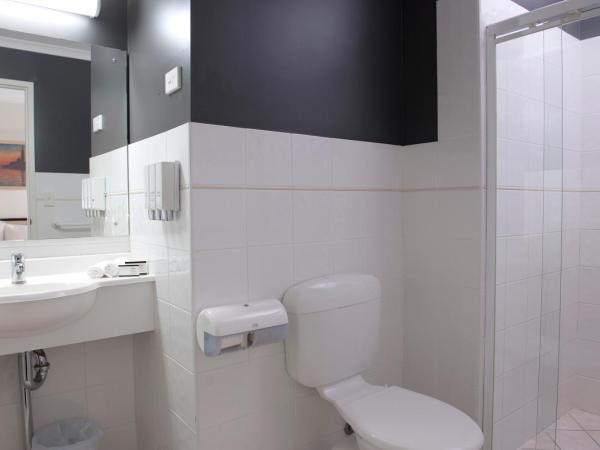 Adelaide Riviera Hotel : photo 4 de la chambre chambre lits jumeaux deluxe