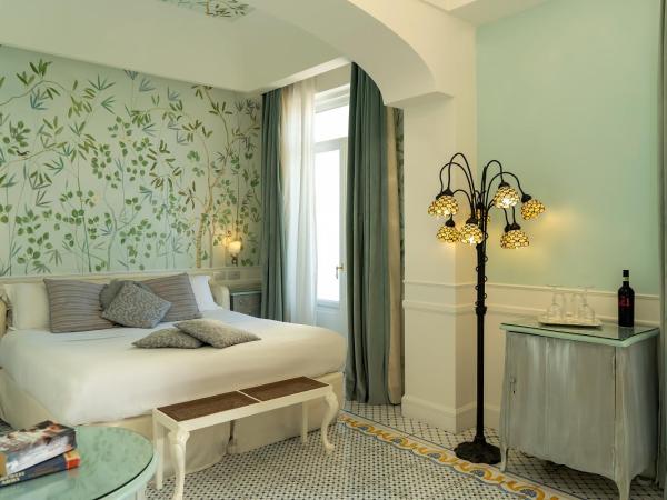 Luxury Villa Excelsior Parco : photo 5 de la chambre chambre double deluxe - vue sur mer