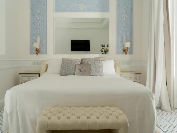 Luxury Villa Excelsior Parco : photo 1 de la chambre chambre double ou lits jumeaux de luxe avec jacuzzi