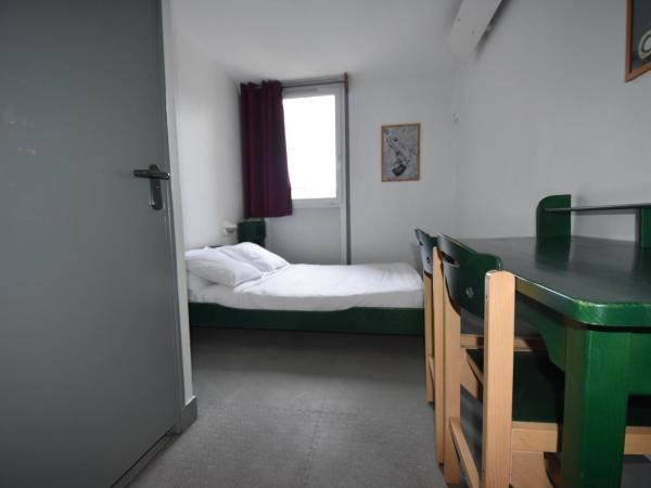 Auberge de Jeunesse HI Paris Le d'Artagnan : photo 3 de la chambre chambre double