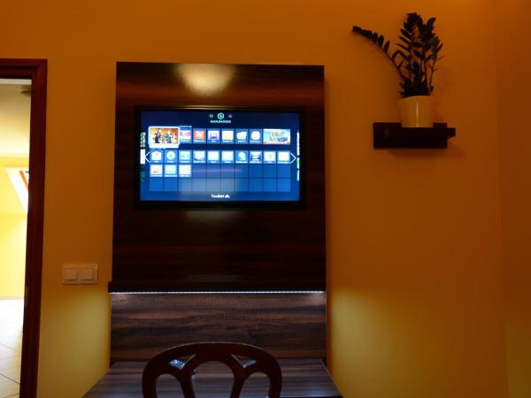 Nexus Vendégház Szeged : photo 8 de la chambre appartement duplex 3 chambres