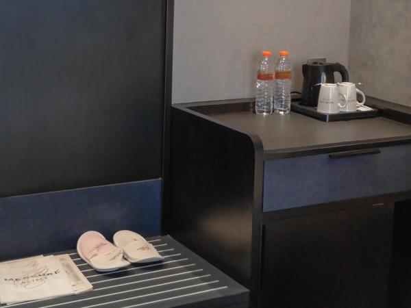 Mercure Surabaya Manyar : photo 6 de la chambre chambre lit queen-size supérieure – côté ville